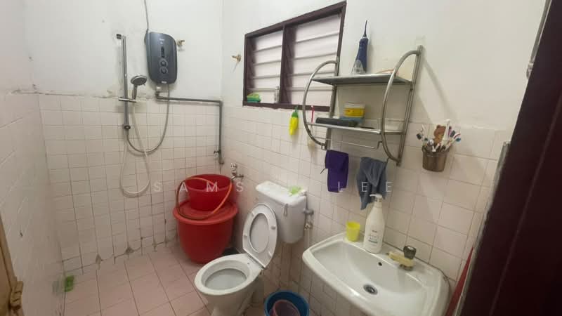 Rumah Teres 2-Tingkat untuk Dijual di Bandar Country Homes (Rawang) - Samson Lee - Bathroom - PropertyGuru.com.my
