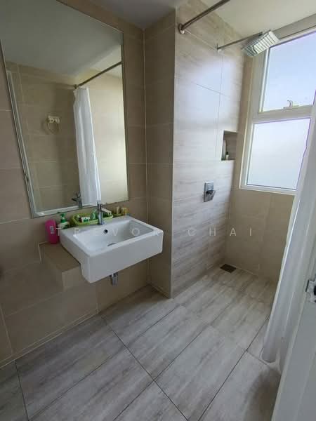 Service Residence for Sale at Windmill upon Hills - Trevor Chai - Bathroom - PropertyGuru.com.my
