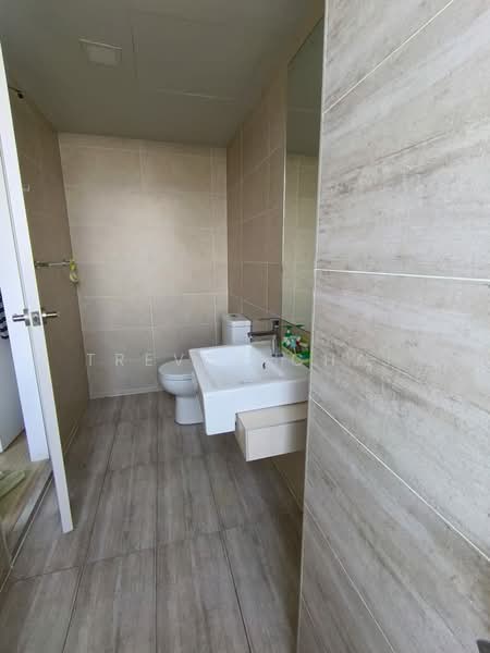 Service Residence for Sale at Windmill upon Hills - Trevor Chai - Bathroom - PropertyGuru.com.my