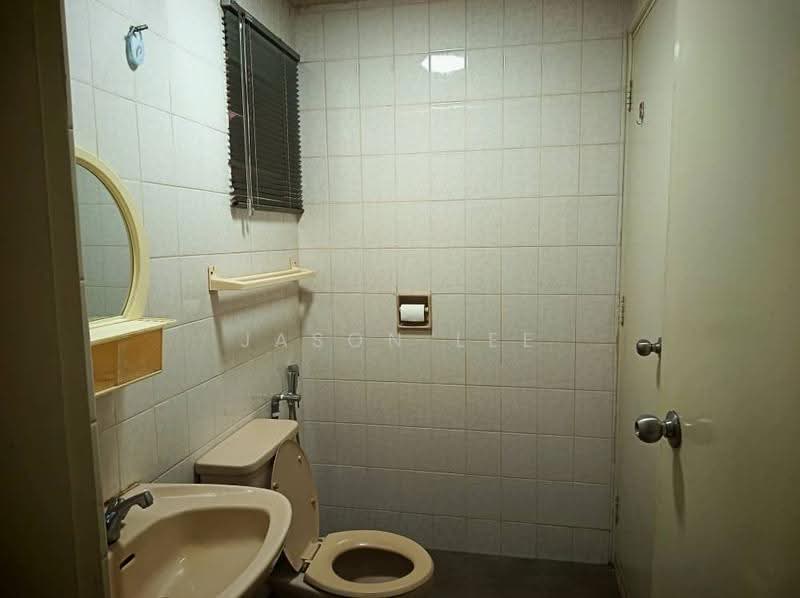 Condominium for Rent at Indah Damansara - Jason Lee - Bathroom - PropertyGuru.com.my