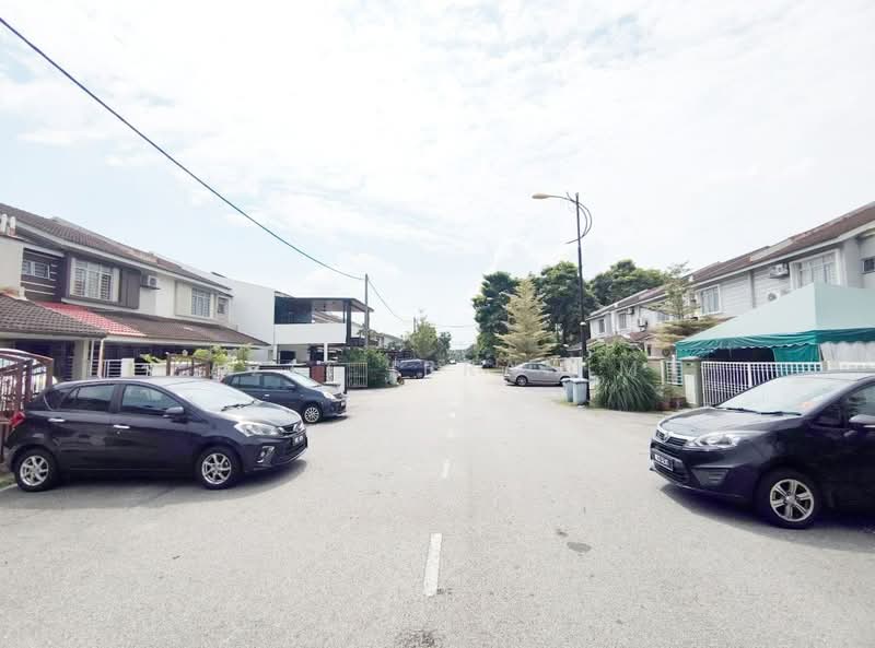 Rumah Teres 2 Tingkat untuk Dijual di Seksyen 8 (Bangi) - Azli Ibrahim - Exterior - PropertyGuru.com.my