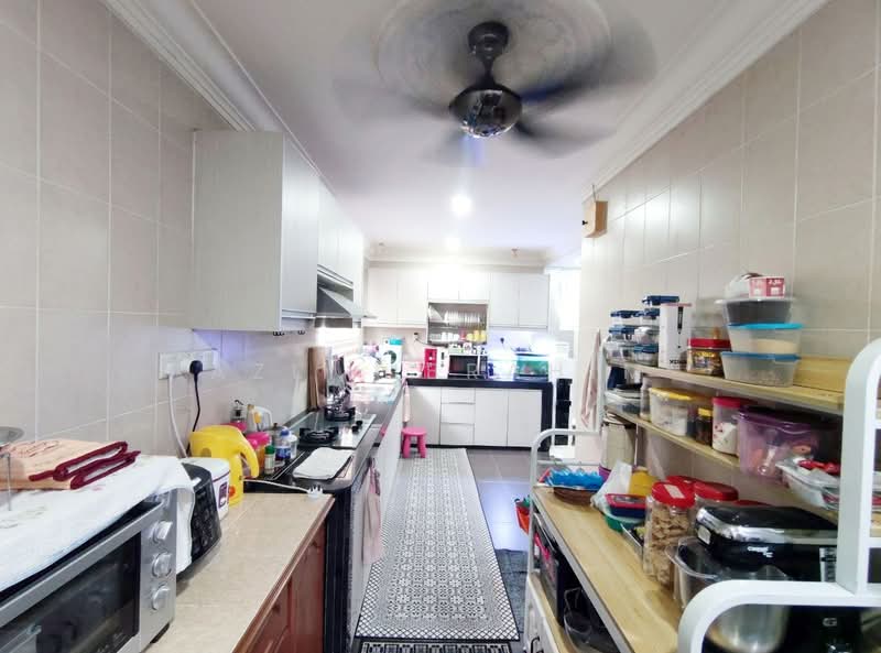 Rumah Teres 2 Tingkat untuk Dijual di Seksyen 8 (Bangi) - Azli Ibrahim - Kitchen - PropertyGuru.com.my