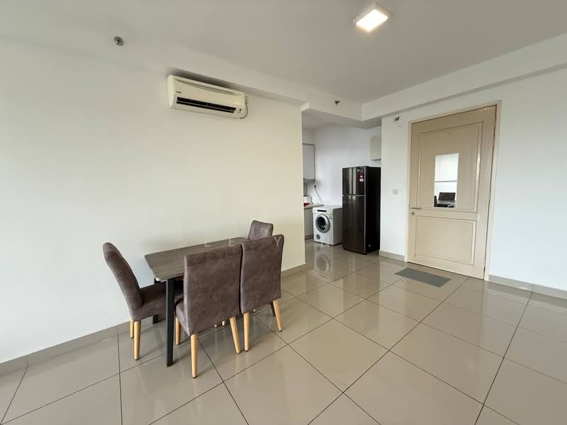Pangsapuri untuk Dijual di Austin Suites (Permata Austin) - See Yin . - Dining Room - PropertyGuru.com.my