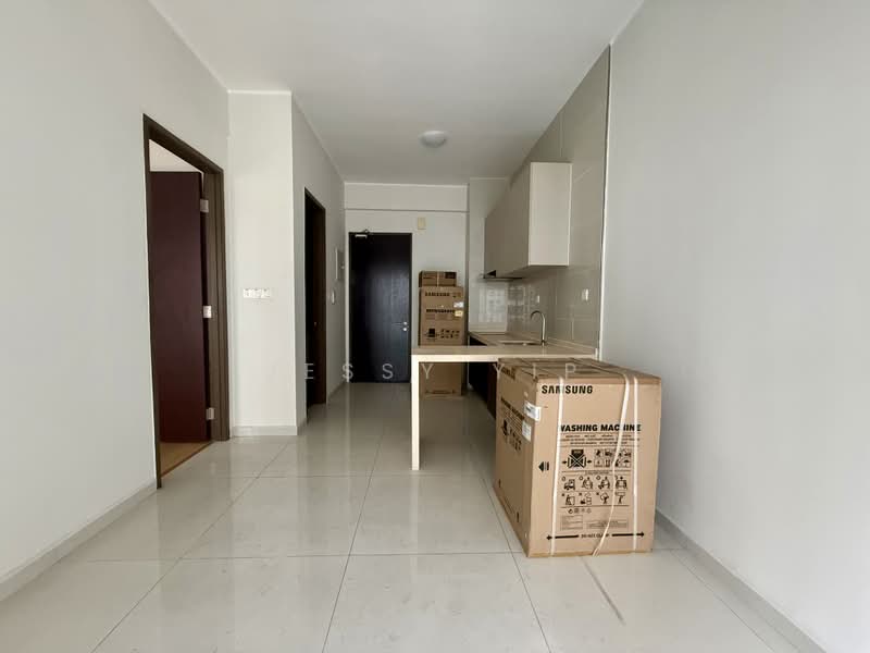 Condominium for Sale at Amberside @ Country Garden Danga Bay - Jessy Yip - Kitchen - PropertyGuru.com.my