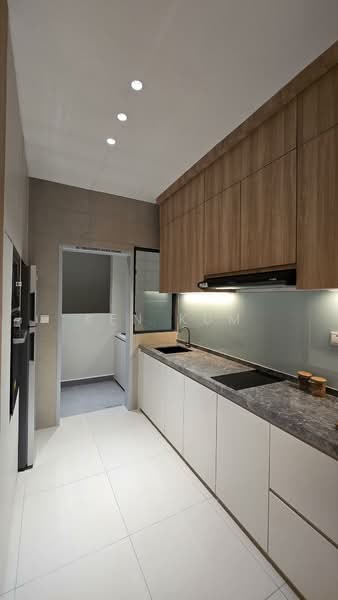 Kondominium untuk Dijual di Veridian Residence - Ken Kum - Kitchen - PropertyGuru.com.my