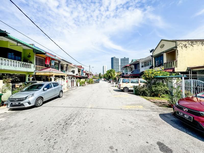 Rumah Teres 2 Tingkat untuk Dijual di Pjs 4 (Petaling Jaya) - Azli Ibrahim - Exterior - PropertyGuru.com.my