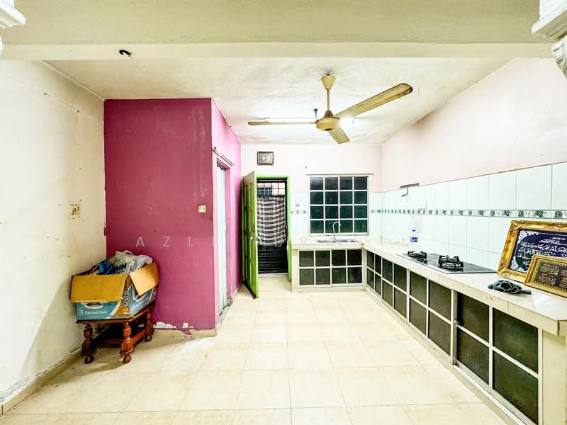 Rumah Teres 2 Tingkat untuk Dijual di Pjs 4 (Petaling Jaya) - Azli Ibrahim - Kitchen - PropertyGuru.com.my