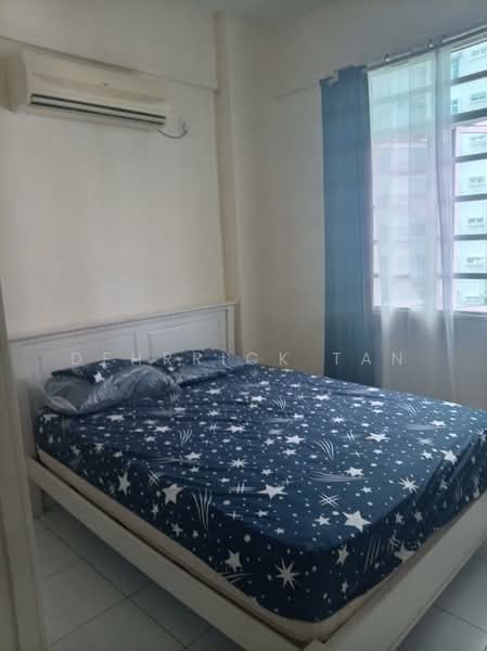 Pangsapuri untuk Disewa di Bayu Tiara - Dehrrick Tan - Bedroom - PropertyGuru.com.my