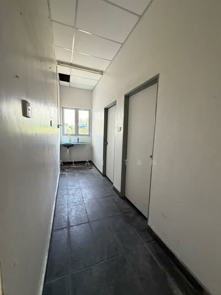Gudang untuk Disewa di Kapar (Selangor) - Alan Tan - Corridor - PropertyGuru.com.my