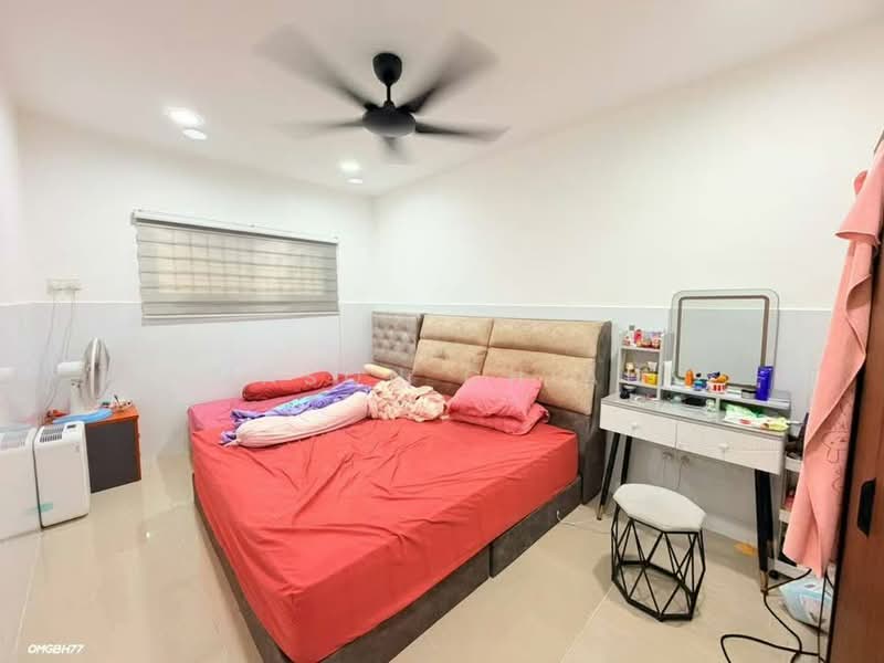 Rumah Teres 1-Tingkat untuk Dijual di Taman Eng Ann (Klang) - Mason Chiah - Bedroom - PropertyGuru.com.my