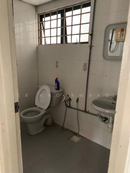 Kondominium untuk Disewa di Desa Kiara - Er Hao Kwang - Bathroom - PropertyGuru.com.my