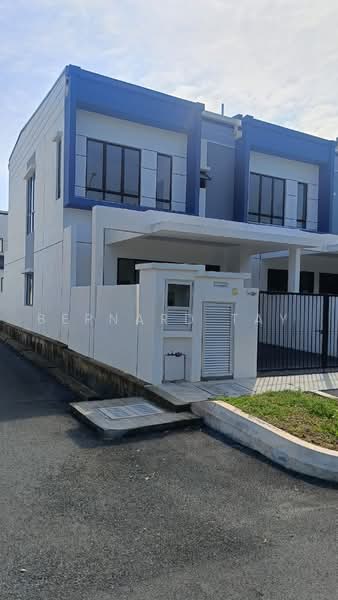Rumah Teres 2-Tingkat untuk Dijual di Mahkota Hills (Lenggeng) - Bernard Tay - PropertyGuru.com.my