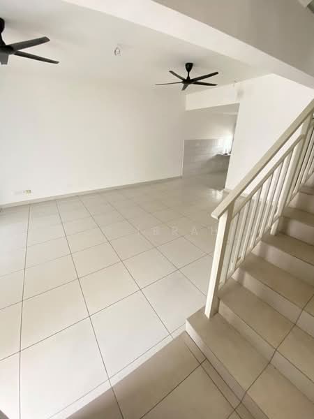 Rumah Teres untuk Dijual di Gombak (Selangor) - Azli Ibrahim - Living Room - PropertyGuru.com.my