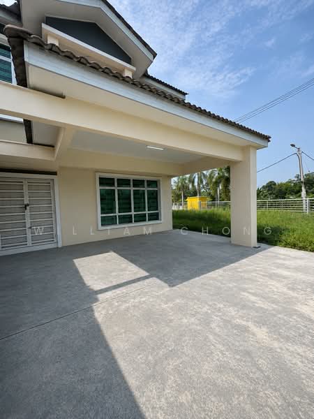 2-storey Terraced House for Sale in Taman Cheng Setia (Cheng) - William Chong - Exterior - PropertyGuru.com.my