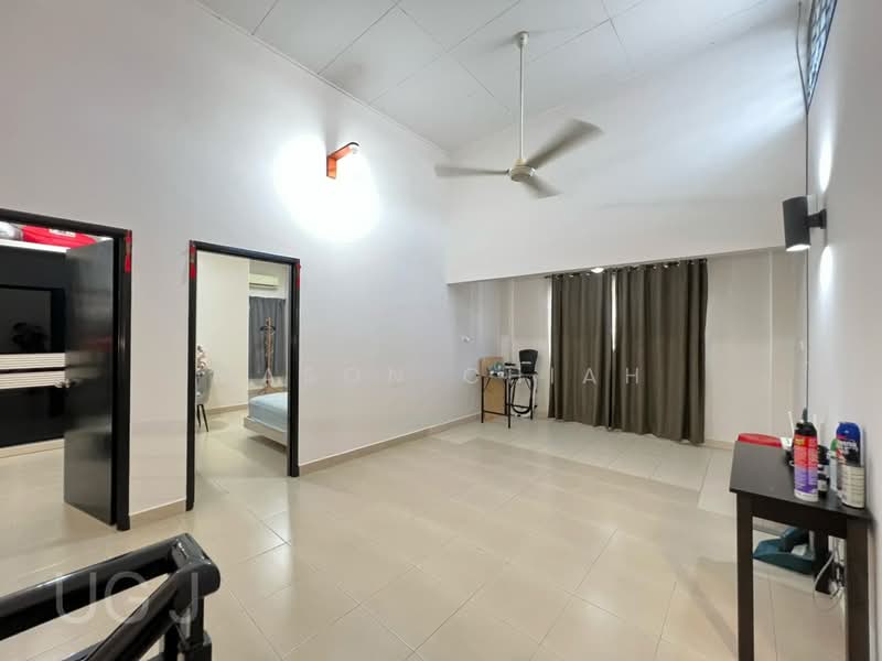 2-storey Terraced House for Sale in Bandar Parklands (Klang) - Mason Chiah - Living Room - PropertyGuru.com.my