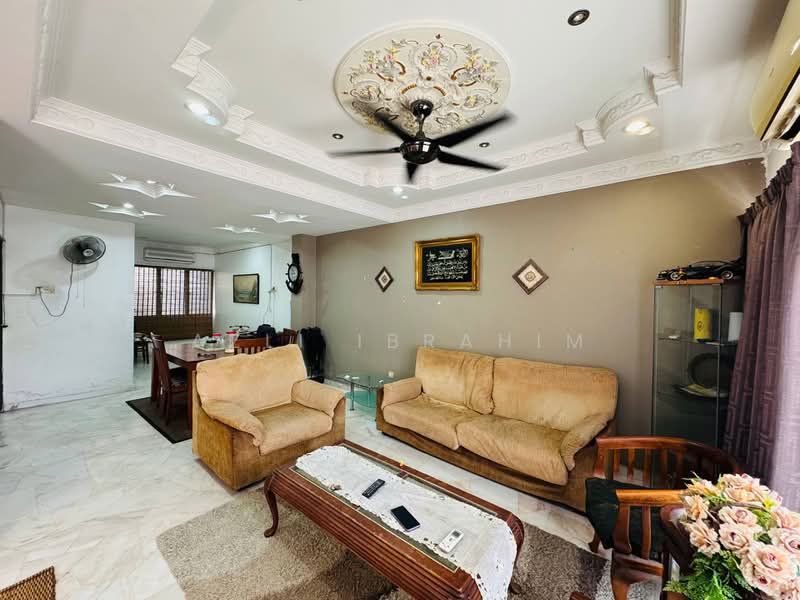 2-storey Terraced House for Sale in Taman Sri Jelok (Kajang) - Azli Ibrahim - Living Room - PropertyGuru.com.my