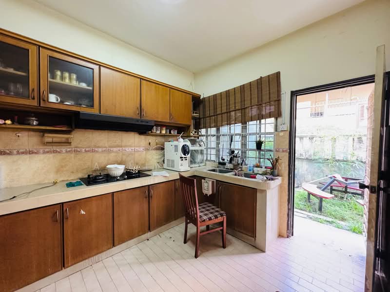 2-storey Terraced House for Sale in Taman Sri Jelok (Kajang) - Azli Ibrahim - Kitchen - PropertyGuru.com.my