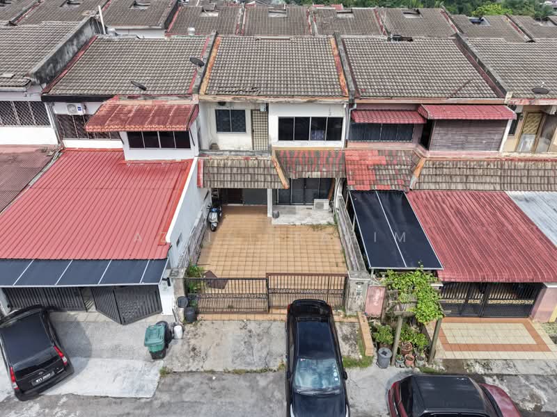 2-storey Terraced House for Sale in Taman Sri Jelok (Kajang) - Azli Ibrahim - Exterior - PropertyGuru.com.my