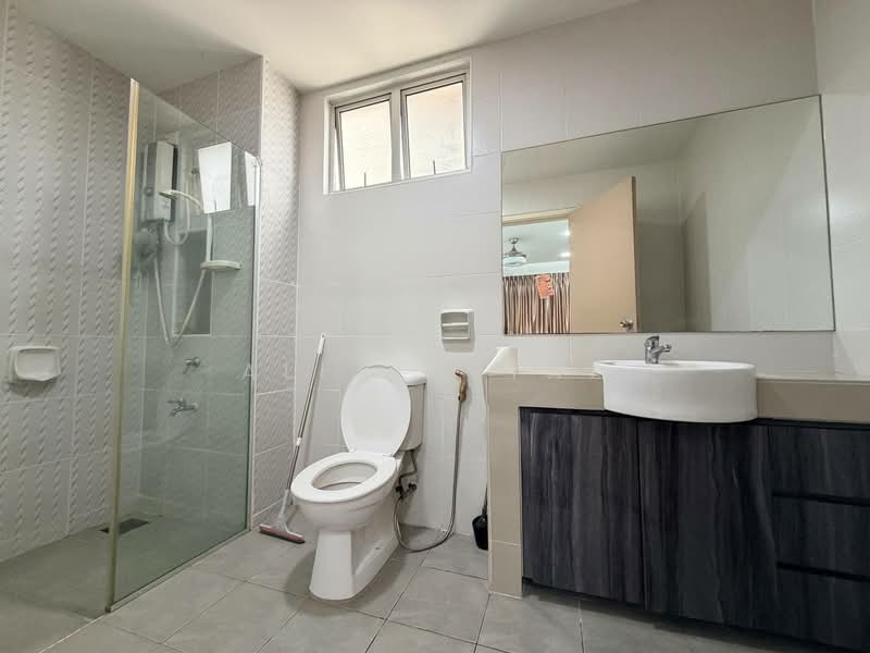 Pangsapuri untuk Disewa di Austin Suites (Permata Austin) - Alfred Yap - Bathroom - PropertyGuru.com.my