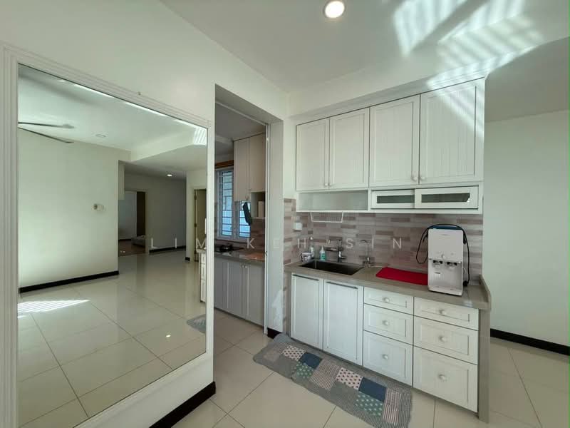 Condominium for Rent at Vertiq - Lim Keh Sin - Kitchen - PropertyGuru.com.my