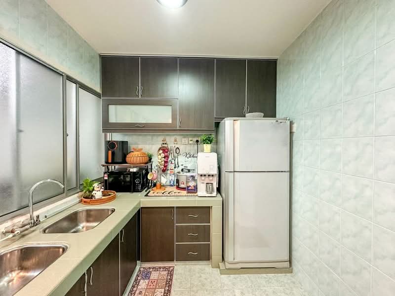 1-storey Terraced House for Sale in Taman Sungai Jelok (Kajang) - Azli Ibrahim - Kitchen - PropertyGuru.com.my