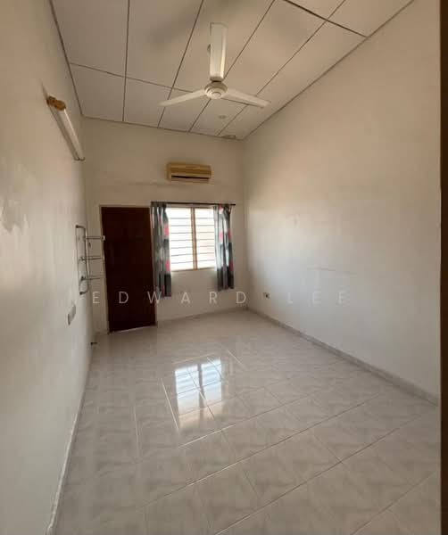 Rumah Teres untuk Disewa di Island Glades (Jelutong) - Edward Lee - Interior - PropertyGuru.com.my