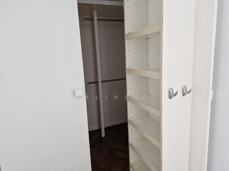 Condominium for Rent at Menara Bangsar - Rosaline Law - Walk-in wardrobe - PropertyGuru.com.my