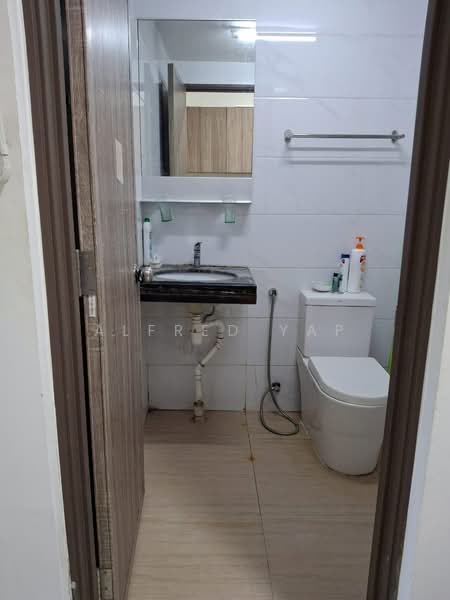 Service Residence for Rent at Country Garden Central Park - Alfred Yap - Bathroom - PropertyGuru.com.my