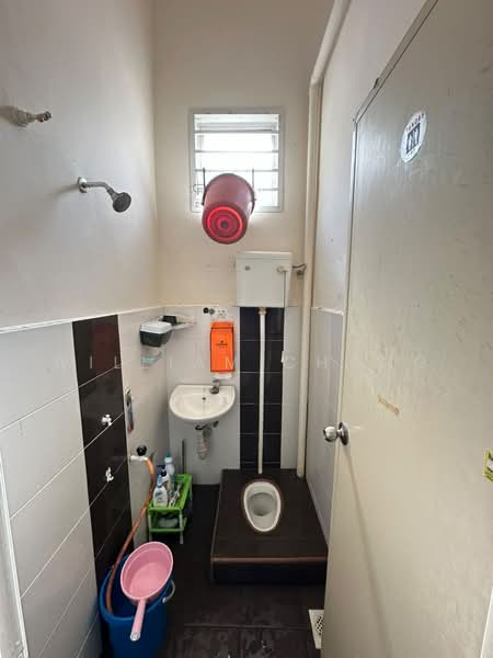 1-storey Terraced House for Sale in Taman Rumbia Utama (Rembia) - William Chong - Bathroom - PropertyGuru.com.my