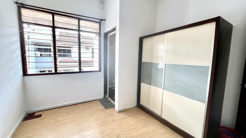 Rumah Teres 1.5 Tingkat untuk Disewa di Taman Perling (Perling) - Jacky Chua - Bedroom - PropertyGuru.com.my