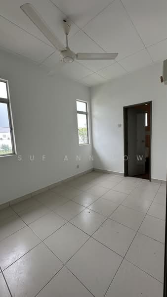 Rumah Teres 2 Tingkat untuk Dijual di Seksyen 33 (Shah Alam) - Sue Ann Low - PropertyGuru.com.my