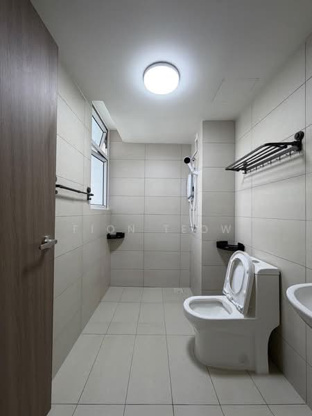 Servis Apartment untuk Disewa di Vista Tiara (MBW Bay) - Fion Teow - Bathroom - PropertyGuru.com.my