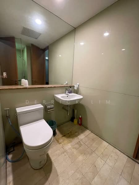 Kediaman Servis untuk Dijual di Soho Suites Serviced Residence @ KLCC - Derrick Lim - Bathroom - PropertyGuru.com.my