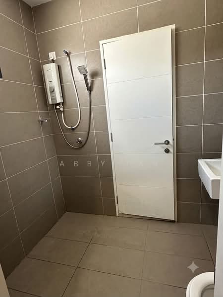 2-storey Terraced House for Rent in Bandar Sri Sendayan (Negeri Sembilan) - Abby Tan - Bathroom - PropertyGuru.com.my