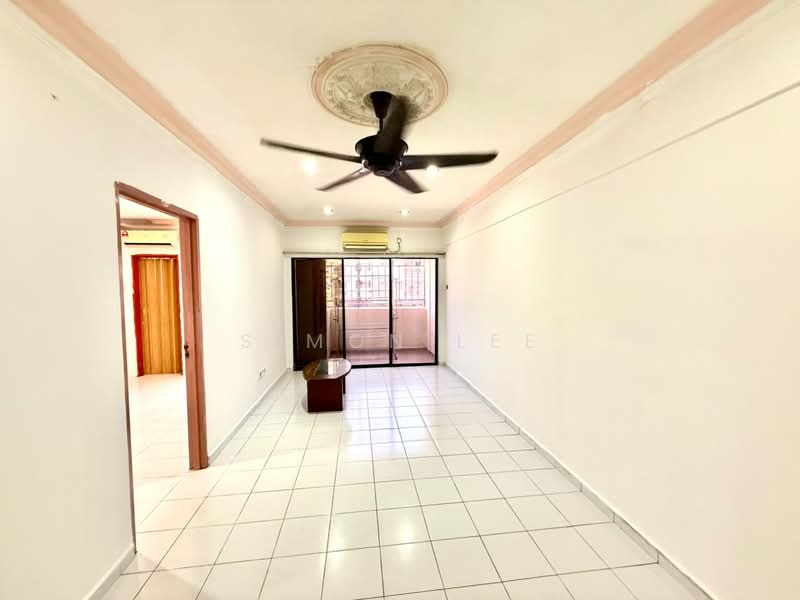 Pangsapuri untuk Dijual di Vista Bayu - Simon Lee - Living Room - PropertyGuru.com.my