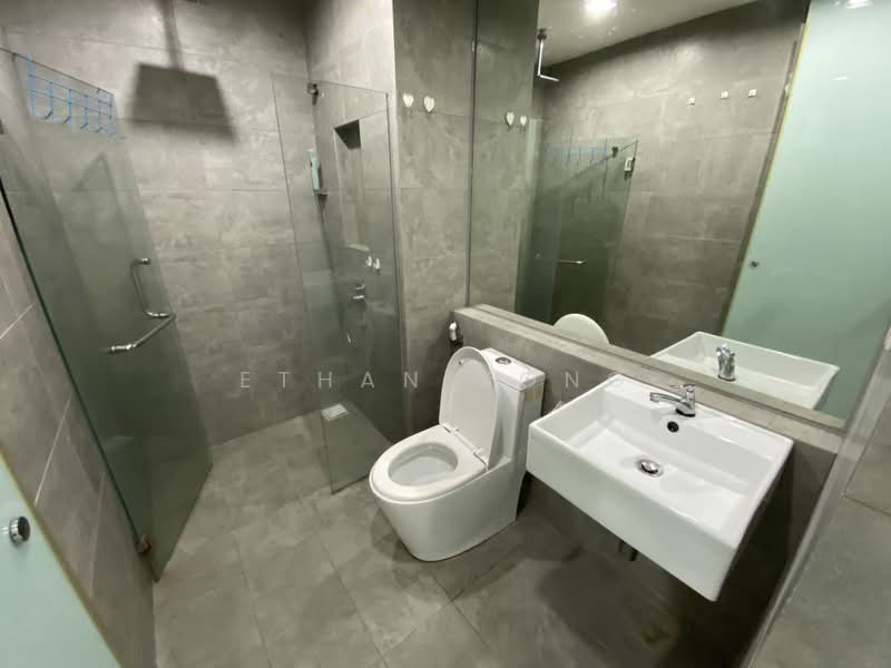 Servis Apartment untuk Disewa di The Place @ Cyberjaya (Service Residence) - Ethan Yong - Bathroom - PropertyGuru.com.my