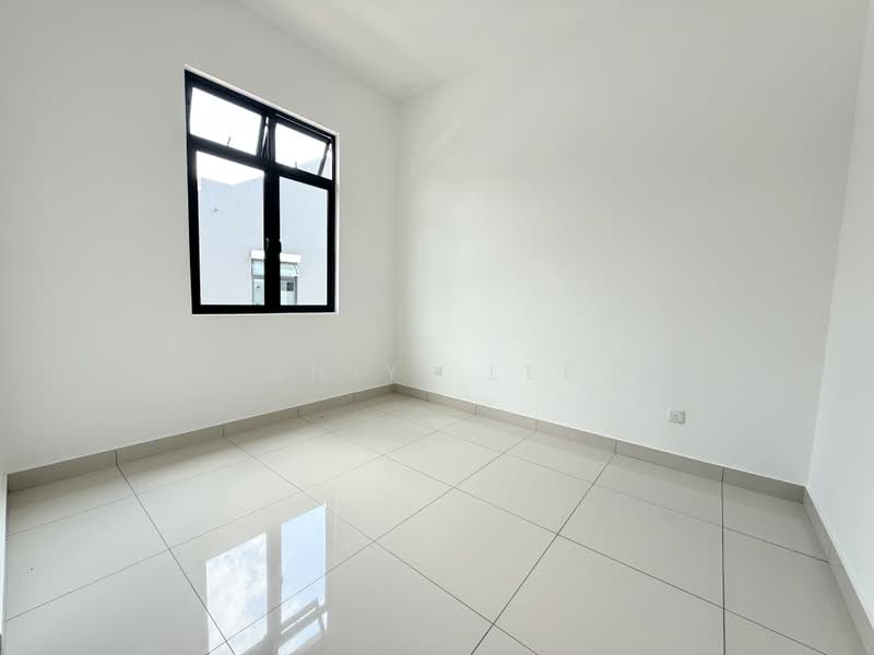 Rumah Teres 2 Tingkat untuk Dijual di Taman Dato Onn (Johor Bahru) - Zhiyi Lee - Bedroom - PropertyGuru.com.my