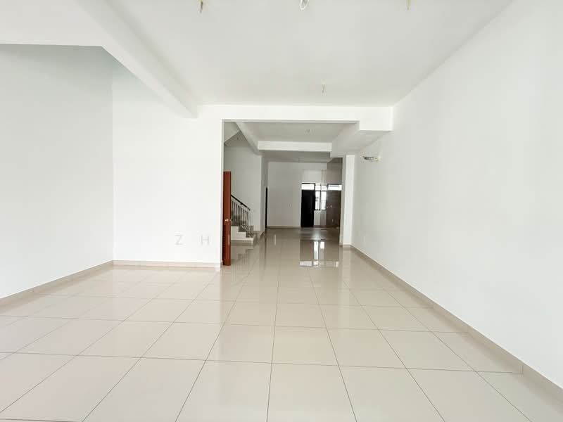 Rumah Teres 2 Tingkat untuk Dijual di Taman Dato Onn (Johor Bahru) - Zhiyi Lee - Living Room - PropertyGuru.com.my