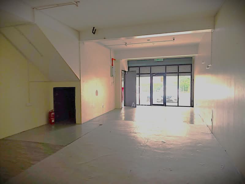 Shop for Rent in Sepang (Selangor) - HL Lau - Entrance - PropertyGuru.com.my