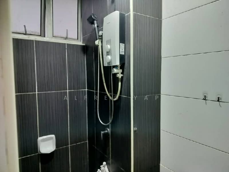 Service Residence for Rent at Larkin Heights - Alfred Yap - Bathroom - PropertyGuru.com.my