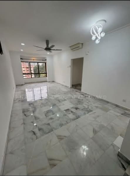 Condominium for Sale at Sunway Sutera Condominium - Nor Mohamad - Living Room - PropertyGuru.com.my