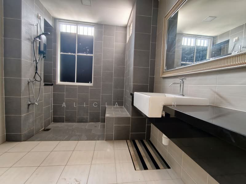 Cluster House for Sale in Iskandar Puteri (Nusajaya) (Johor) - Alicia Voon - Bathroom - PropertyGuru.com.my