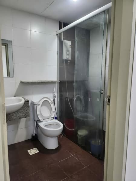Service Residence for Rent at Pacific Place - Sherley Tan - Bathroom - PropertyGuru.com.my