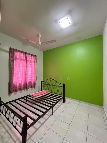 Rumah Teres untuk Dijual di Taman Mutiara Rini (Skudai) - SY Ngo - Bedroom - PropertyGuru.com.my