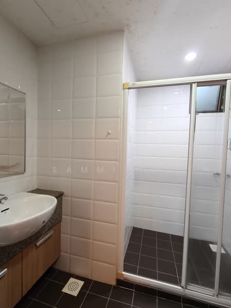 Apartment for Rent at Molek Pine 2 - Sammi Hoo - PropertyGuru.com.my