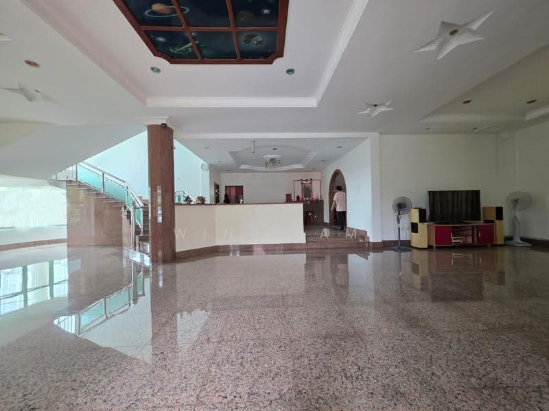 Bungalow House for Sale in Sungai Besi (Kuala Lumpur) - Wing Lam - Living Room - PropertyGuru.com.my