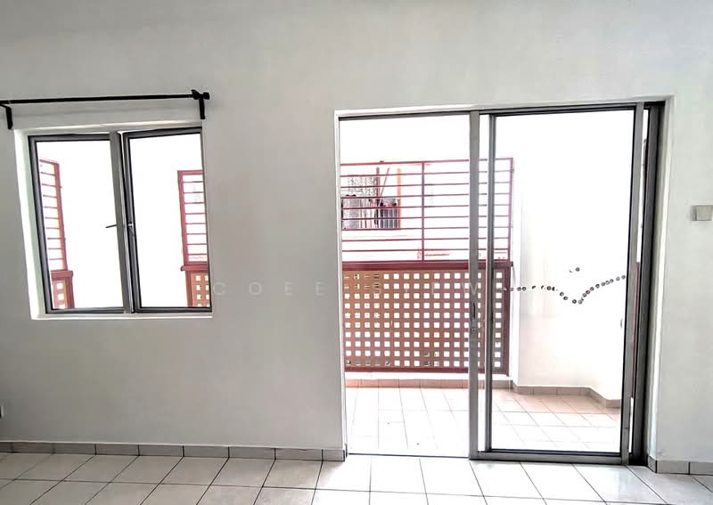 Townhouse for Rent in Taman Amansiara (Rawang) - Coee Siew - Balcony - PropertyGuru.com.my