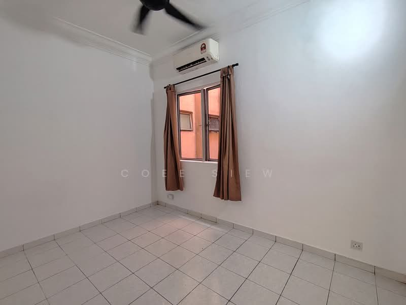 Townhouse for Rent in Taman Amansiara (Rawang) - Coee Siew - Interior - PropertyGuru.com.my