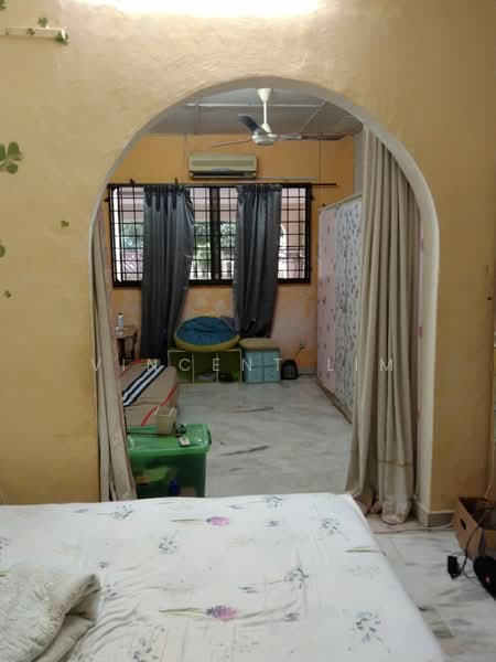 1-storey Terraced House for Sale in Taman Johor Jaya (Johor Bahru) - Vincent Lim - PropertyGuru.com.my