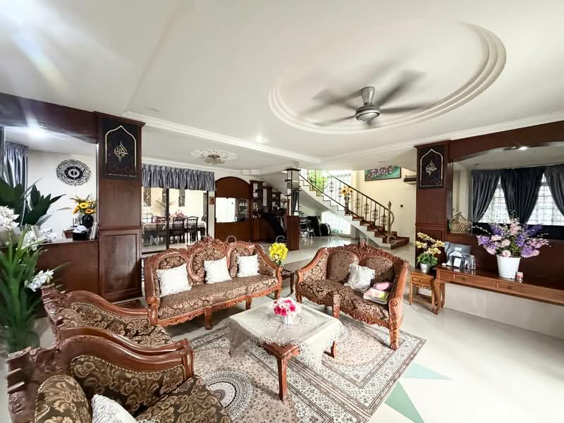 Bungalow for Sale in Taman Bukit Kempas (Tampoi) - Nico Chong - Living Room - PropertyGuru.com.my